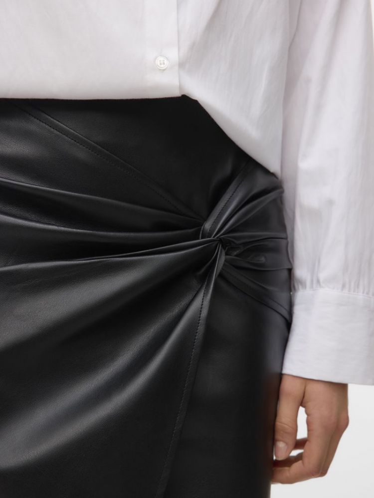 VMGAWN MW PU SHORT WRAP SKIRT  177868 Black