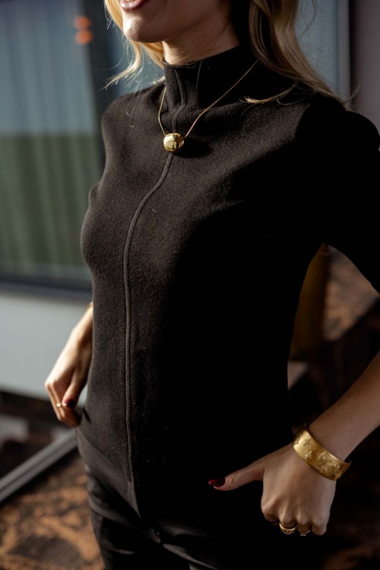 00001 BLACK