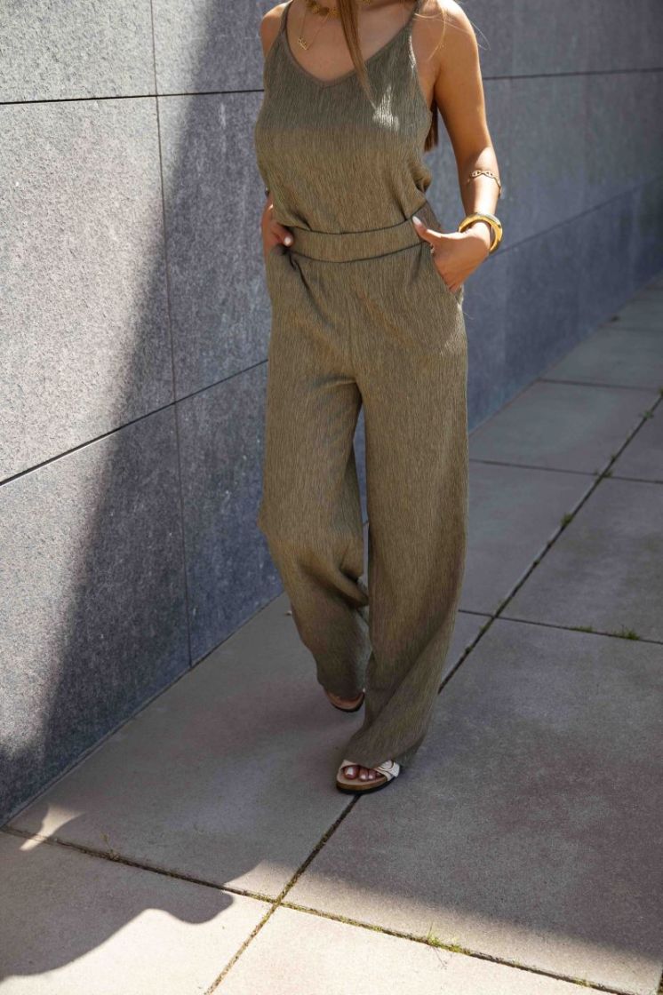  9945-olive bree