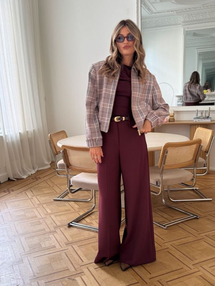  BURGUNDY