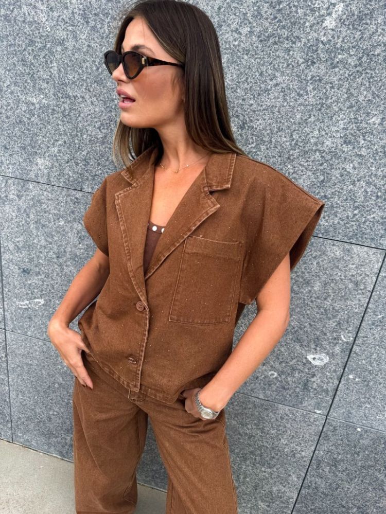  CHOC BROWN
