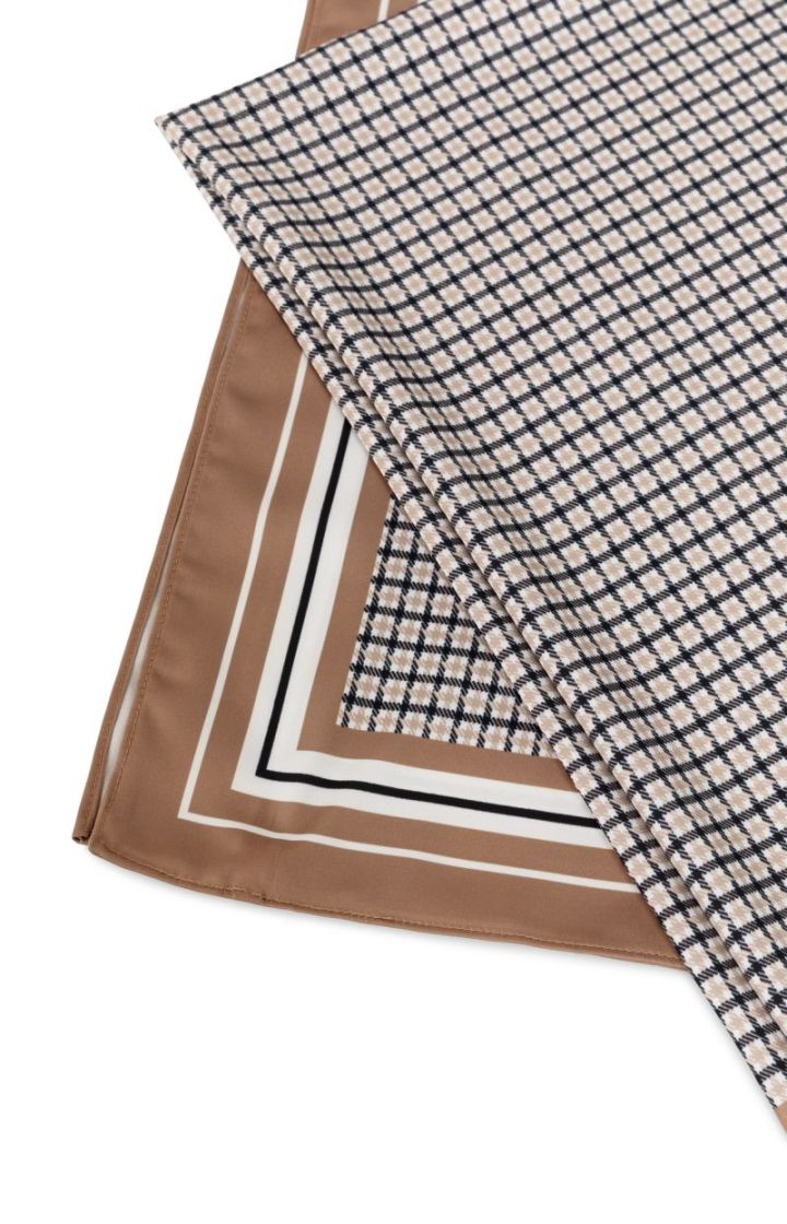  990131 BEIGE DE