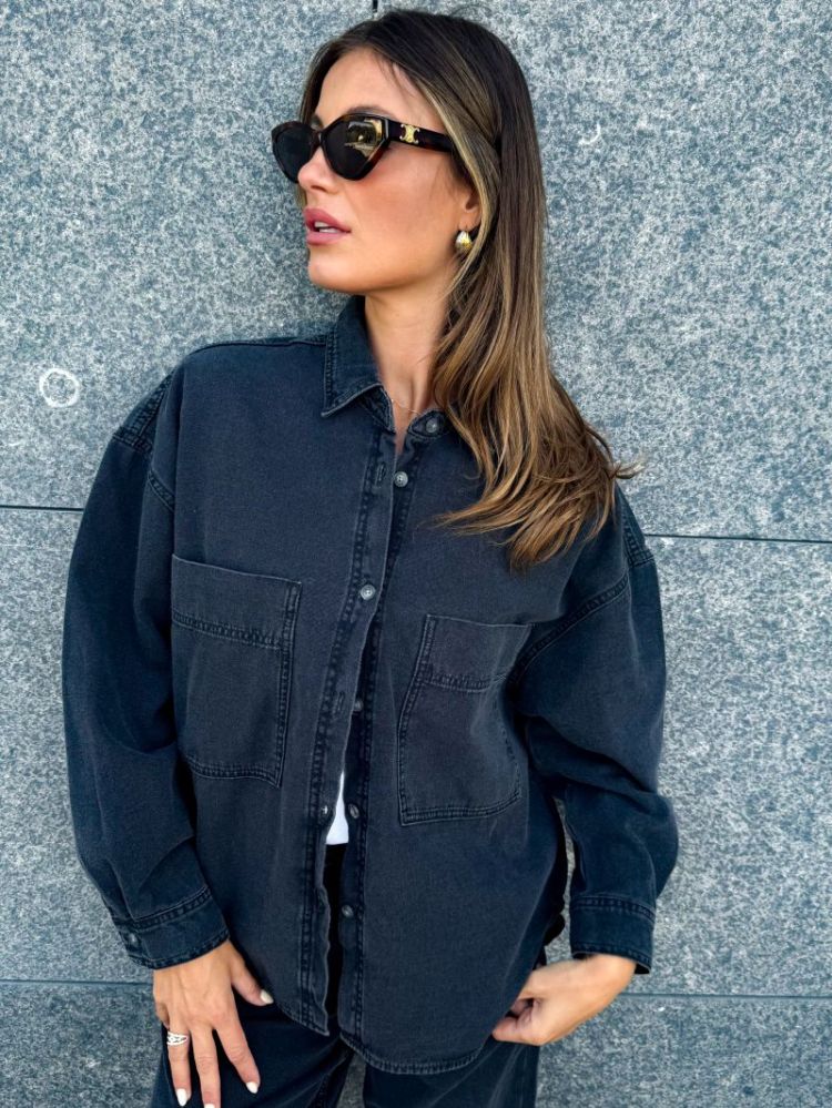 BLACK/V