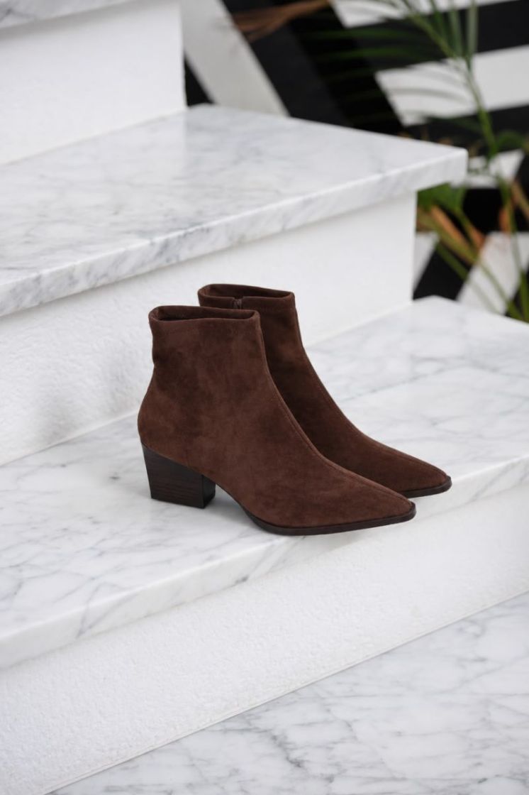  MARRON