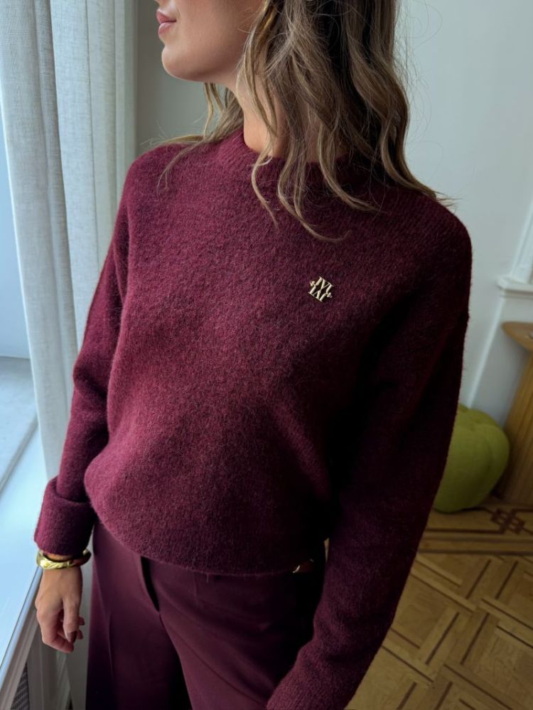  BURGUNDY