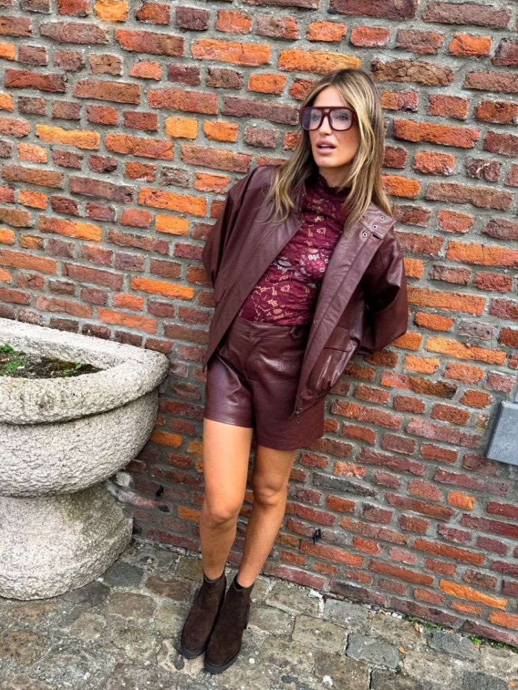 ONLJULIA FAUX LEATHER SHORTS O 199749 Rum Rais